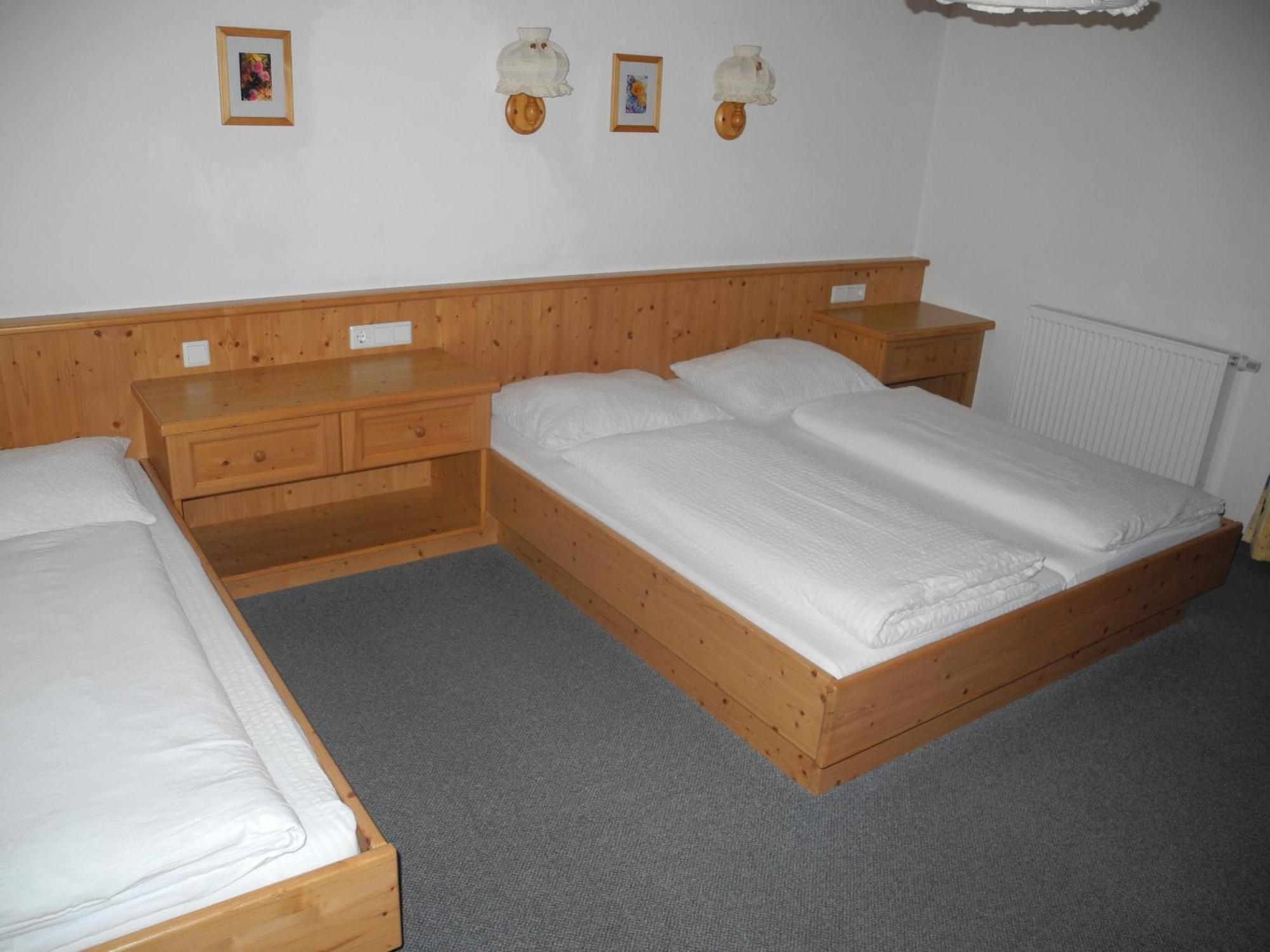 Honsnhof Apartment *